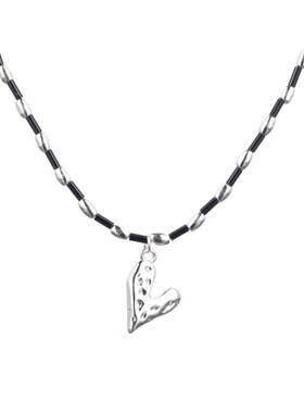 甜酷感黑白心形项链银色心形项链黑白系列项链