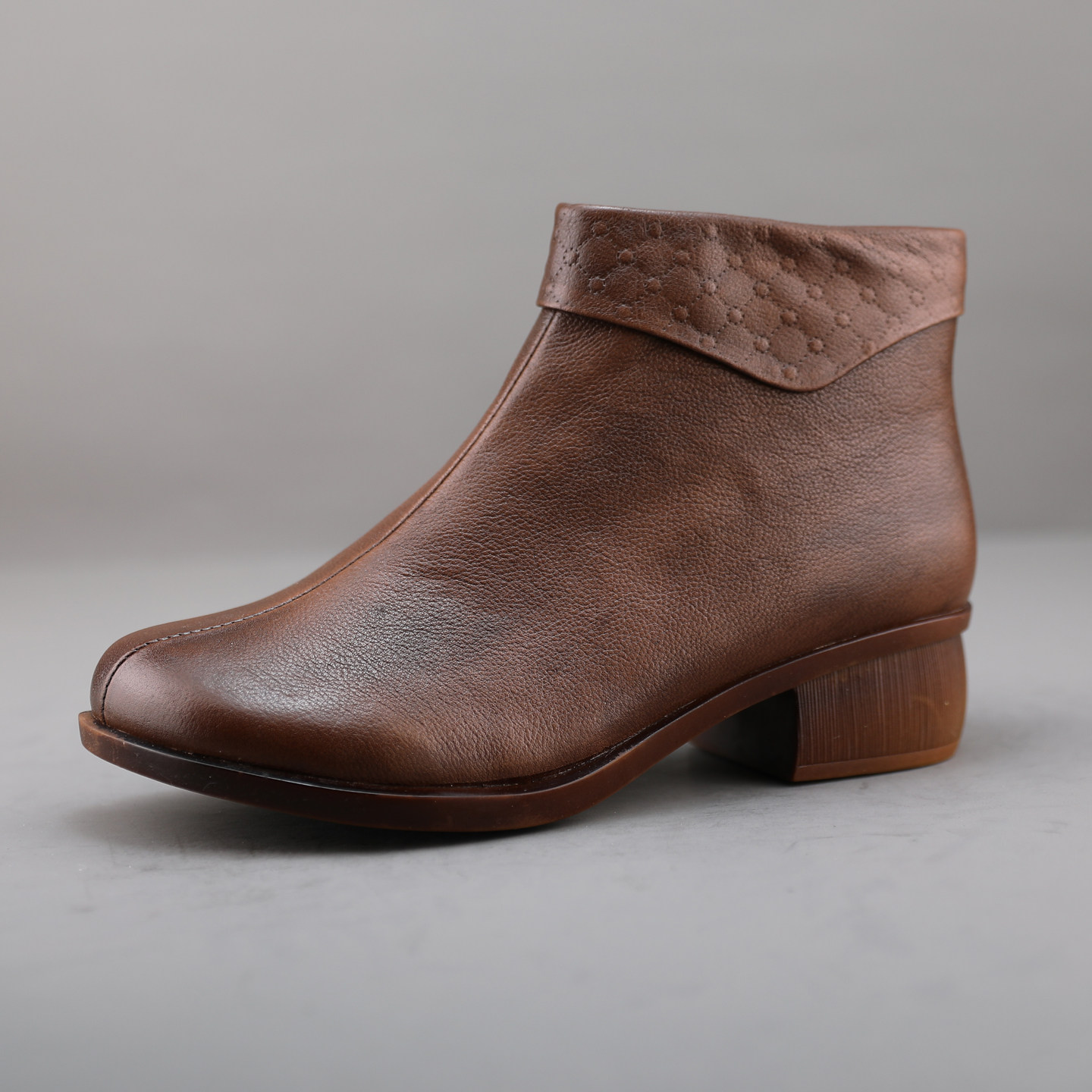 亏本清仓仅一双40码女款冬季休闲皮鞋真皮头层牛皮短靴加绒妈妈鞋,女鞋,马丁靴,淘宝优惠券,粉丝福利购,淘宝优惠卷