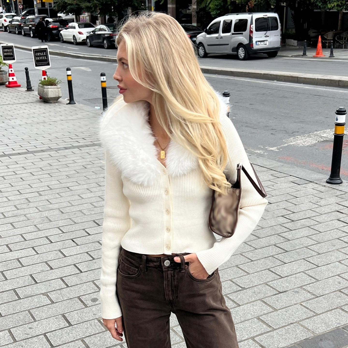 秋冬毛领可拆卸长袖针织衫毛衣白