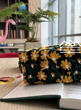 田园重工刺绣黄色小雏菊悬挂车载扶手箱便携户外旅游双层纸巾套