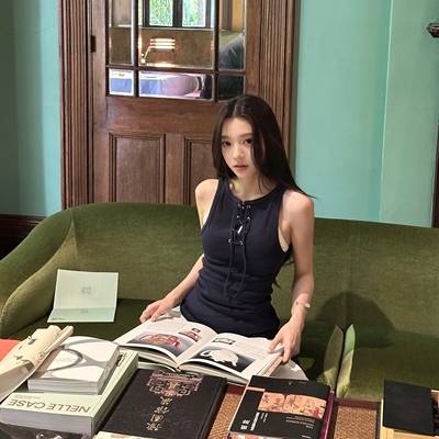 BlurIntoU【夏日乖乖牌】Pr@da前后两穿绑带背心打底学院显瘦百搭