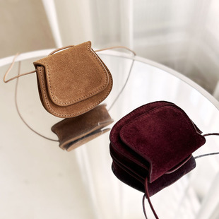 质感牛皮斜挎口红零钱包钥匙包迷你小包包麂皮绒百搭耳机包马鞍包