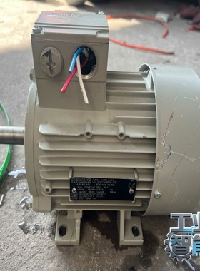 西门子0.75kw4极电动机，1LA7083-4AA10，三-议价