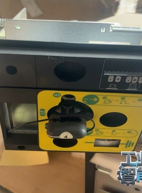 询价施耐德接地开关操作盒MVNEX300004全新的