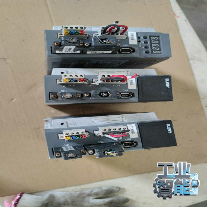 ELESY伊莱斯伺服驱动器ESDA-05APA有三个打-议价