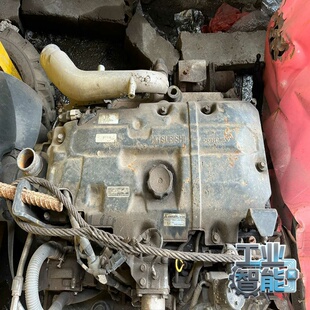三一挖掘机215 加藤挖掘机82 发动机总成4M50 询价