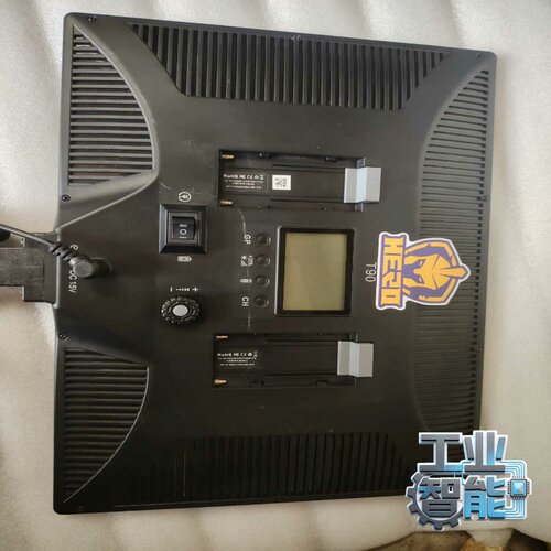 询价一台九成新的溯途SUTEFOTO-T90Led摄影灯