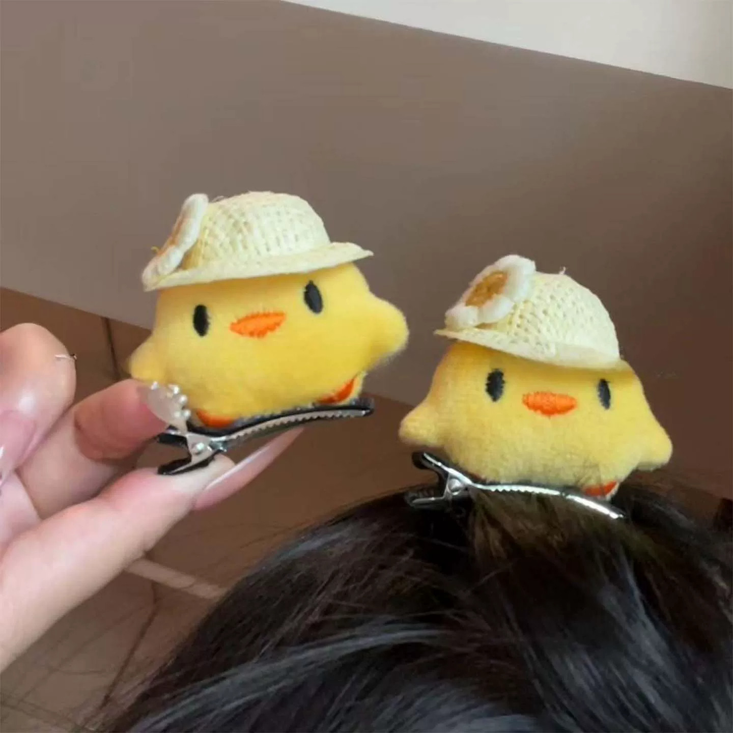 软萌小黄鸡毛绒草帽发夹