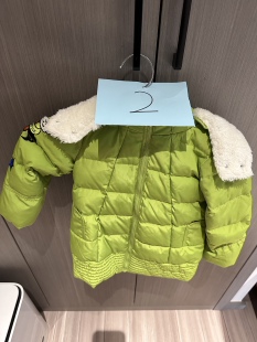 转九成新二手A jie bang ni 100码羽绒服