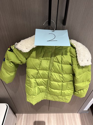 转九成新二手A jie bang ni 100码羽绒服