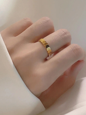 不褪色洗手可带轻奢鱼鳞戒指