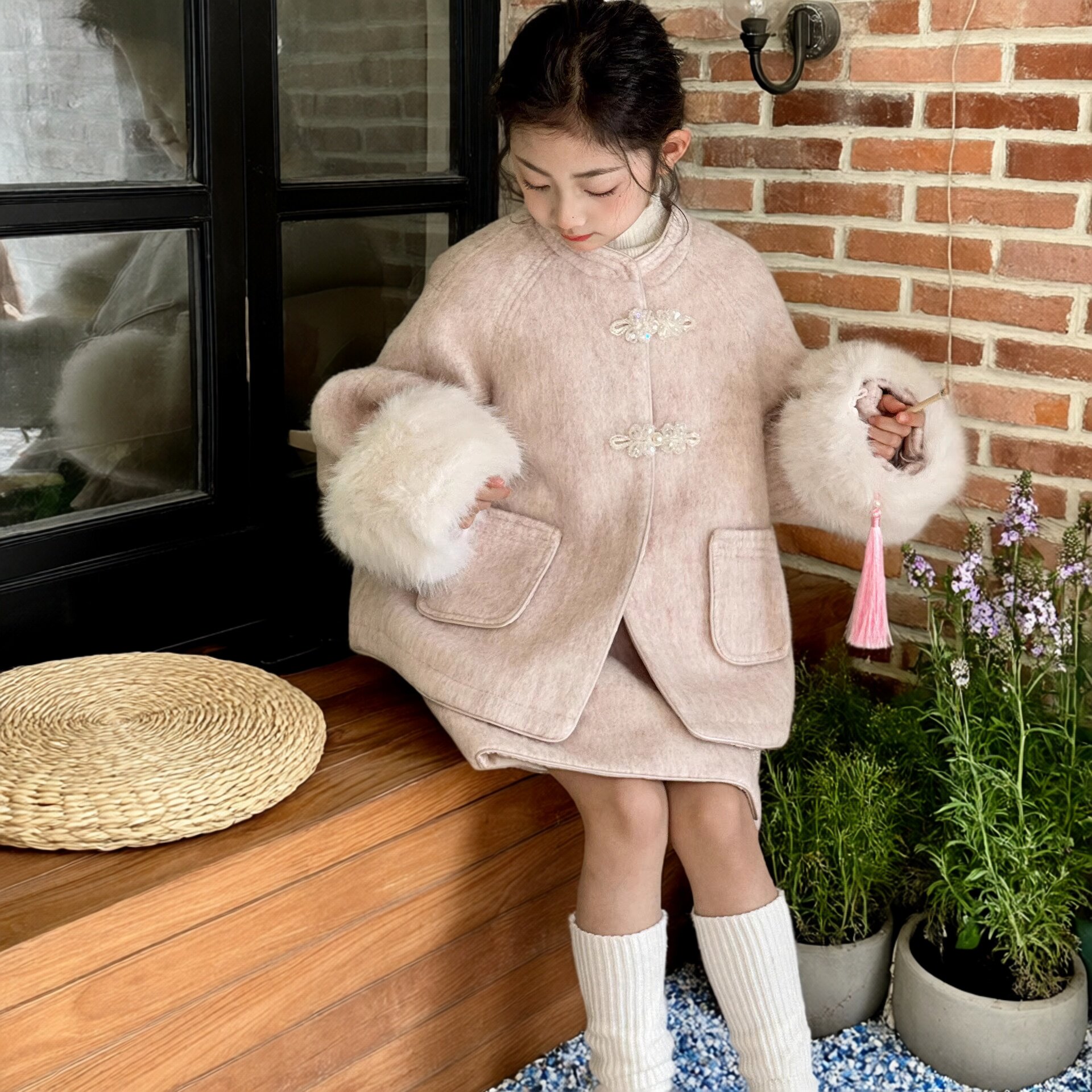 小红鱼女童拜年服套装2026冬季新款年服儿童新中式呢子大衣两件套