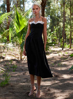 黑色网纱褶胸衣式吊带伞裙