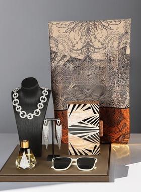 样板间摆件托盘组合套装梳妆台首饰香水模特架项链软装衣柜小饰品