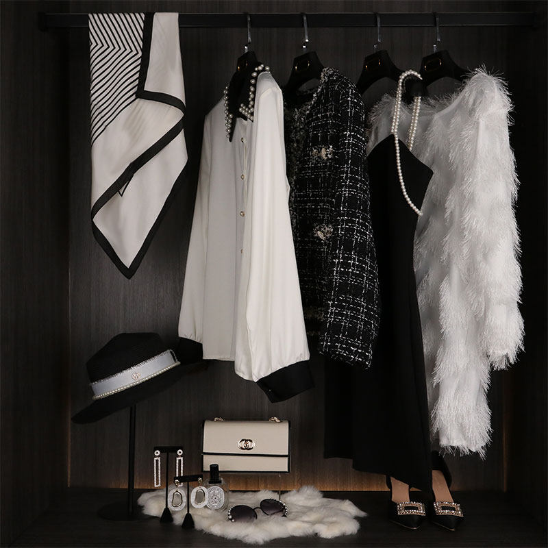 企信现代简约黑白样板房衣帽间衣服女士衣柜软装裙子包包套装摆件