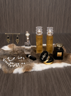 梳妆台兔毛桌垫摆件样板间衣帽间金色轻奢护肤品首饰托盘套装饰品