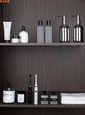 卫生间浴室柜阳台牙刷水乳液面霜瓶毛巾香薰蜡烛样板房摆件装饰