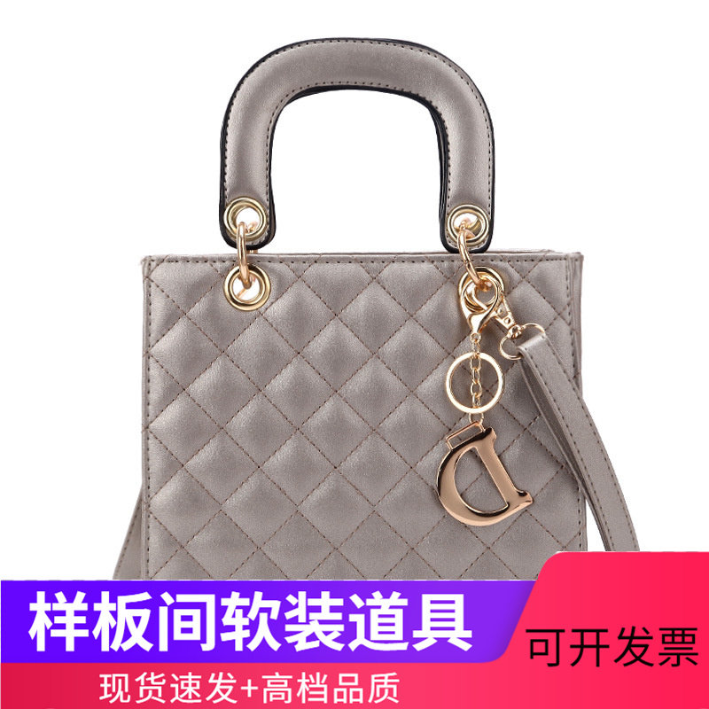 样板房衣帽间包包女装衣柜摆件橙色系手提包饰品全屋订制展厅摆设