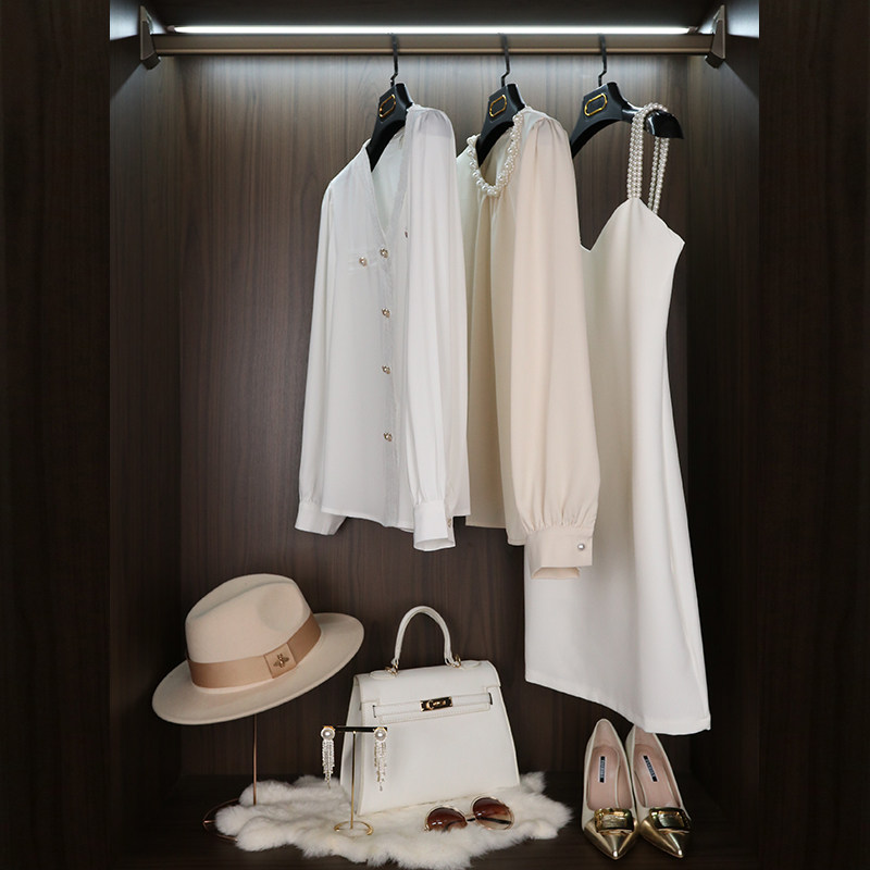 【驼色女士衬衫】样板房衣帽间衣服装饰品摆件衣柜软装饰品组合品