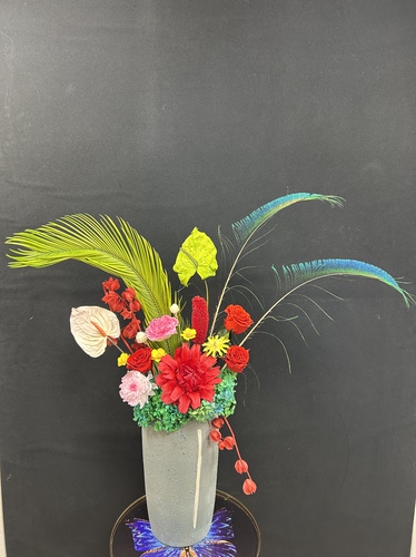 一款由永生花组合的舒展花束～《展颜》