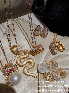 古法金色錾雕灵蛇拉丝蛇年吊坠项链 新中式 点钻葫芦锆石耳环套装