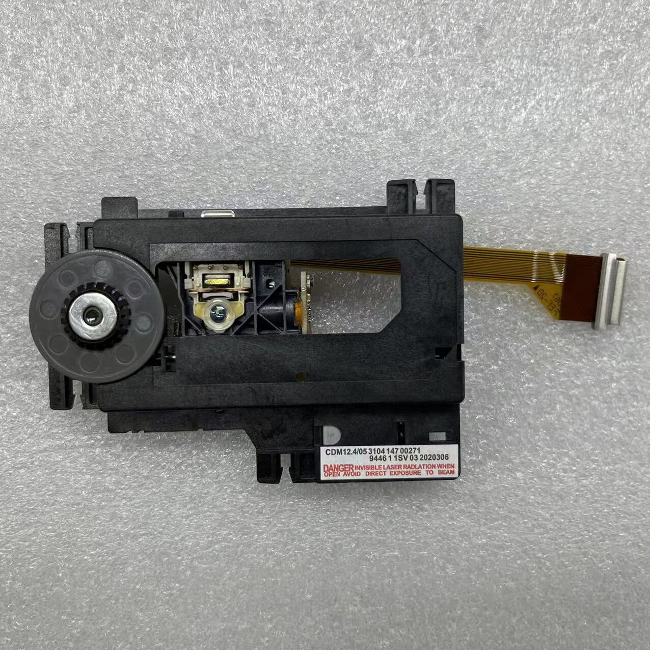 全新CDM12.4/05激光头带架VAM1204光头CD机芯