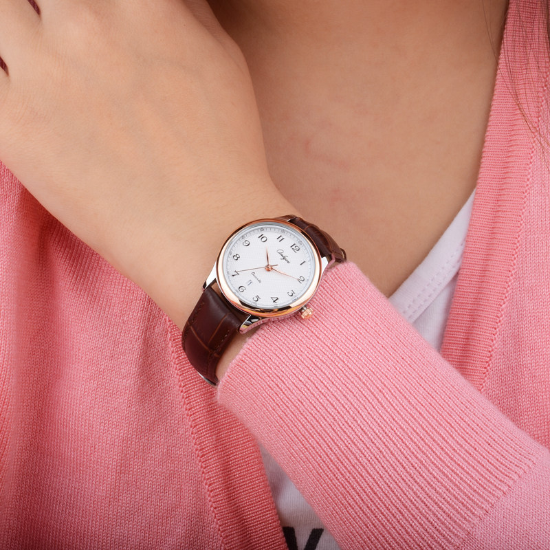 奥利妮手表女防水简约气质小巧数字经典中老年人女士品牌正品女表