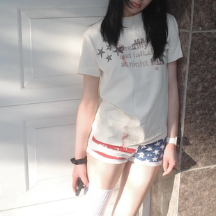 TsukiStudio Night Lab(NL) 失真星星白墨印花美式正肩膀杏色短袖