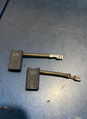 实物拍摄 DEWALT得伟DW718碳刷 斜切割锯介铝机碳刷 6.3*12.5*22