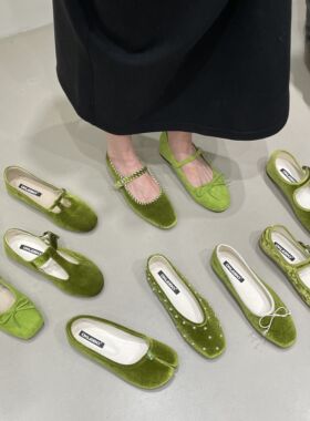 十三行女鞋实拍绿色系列法式复古丝绒粗跟玛丽珍鞋晚晚风仙女单鞋