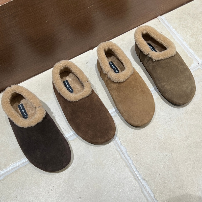 十三行女鞋实拍加绒牛皮版真皮勃肯鞋女2025秋冬懒人毛毛保暖棉鞋