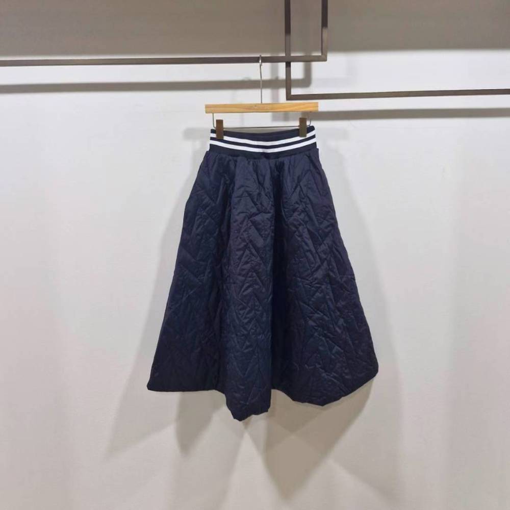 九1114韩国东大门户外半身裙区Robin-8697560时装冬季独特正品