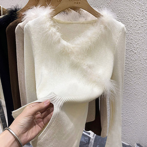 V领拼接毛毛长袖针织衫女秋冬修身设计感小众打底衫毛衣内搭上衣