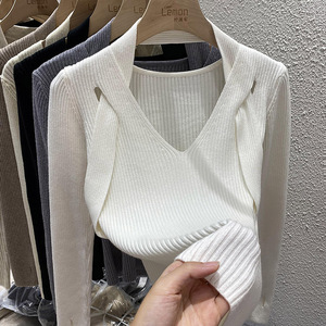 2023秋冬毛衣女设计感小众内搭挂脖V领针织衫上衣修身显瘦打底衫