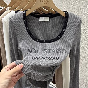 2023秋冬方领打底针织衫女设计感小众内搭短款修身显瘦辣妹上衣潮