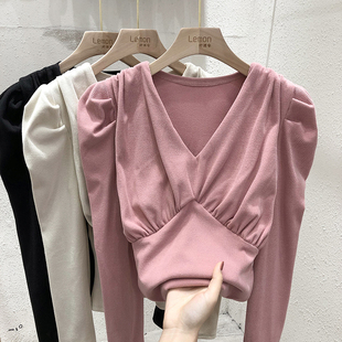 2024秋季灯芯绒上衣女设计感小众长袖法式V领泡泡袖内搭打底衫T恤