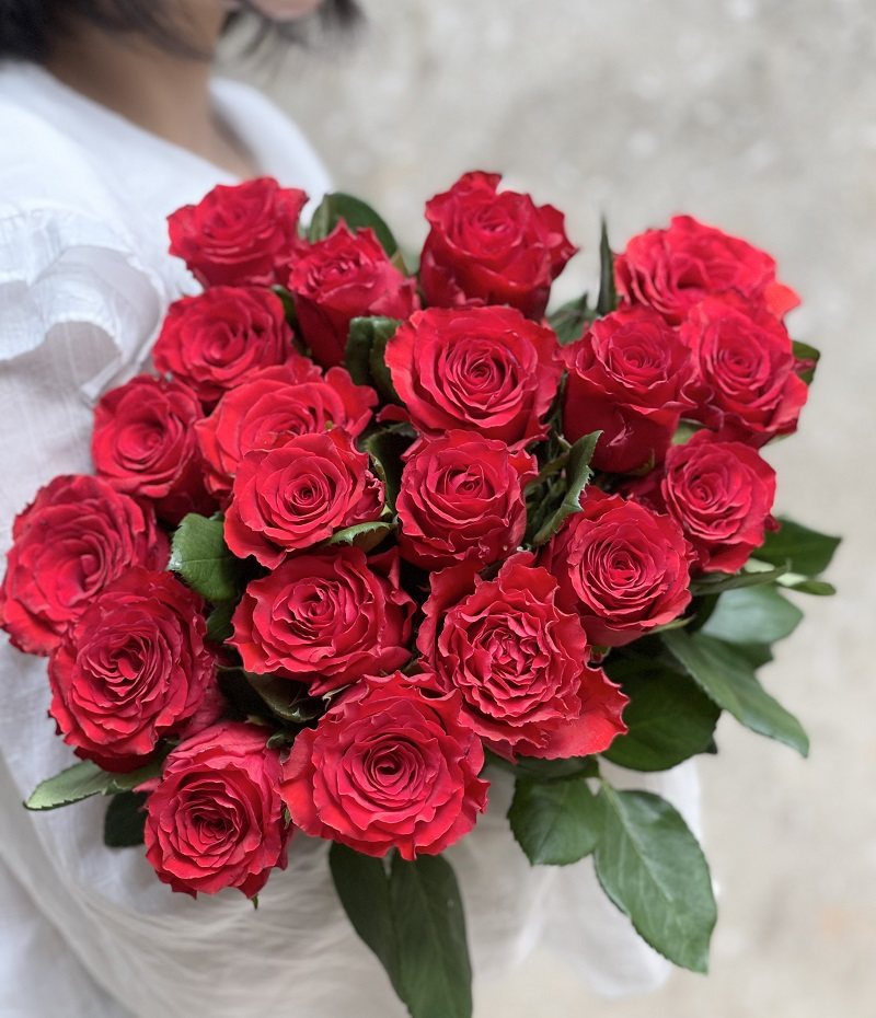 【格桑花】红玫瑰大红深红色玫瑰花婚庆情人节玫瑰新娘18支/扎空