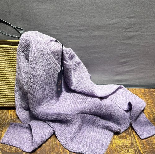 特价微瑕 法单复古慵懒风羊毛混纺V领针织衫 客供秋冬女套头毛衣