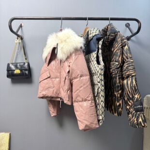 外贸单意大利奢 仿羊皮PU大领宽松立领米字羽绒服女连帽马甲秋冬