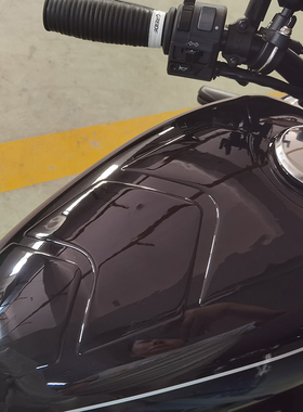 摩托车改装油箱保护贴GV300鱼骨雷神1000加厚硬汉800防刮耐磨软胶