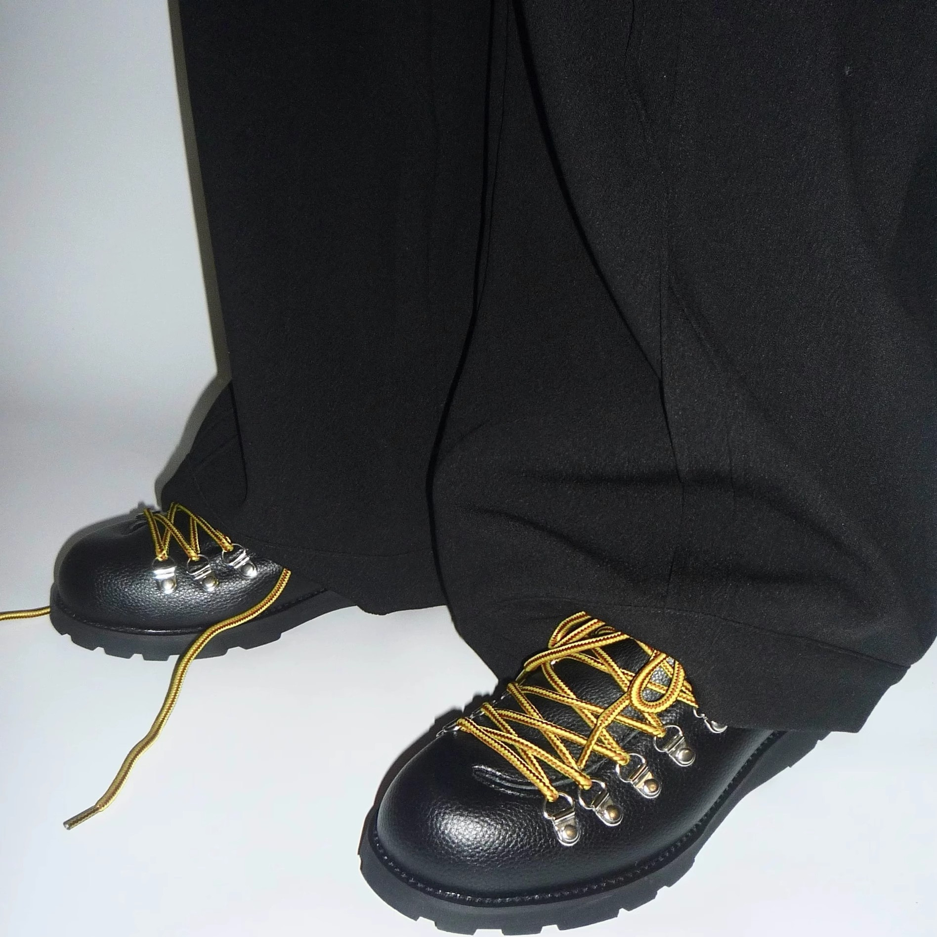 户外登山铆钉德比皮鞋