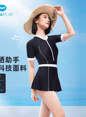 AquaPlay黑色露背短袖连体泳衣女款运动游泳衣泡温泉度假泳装