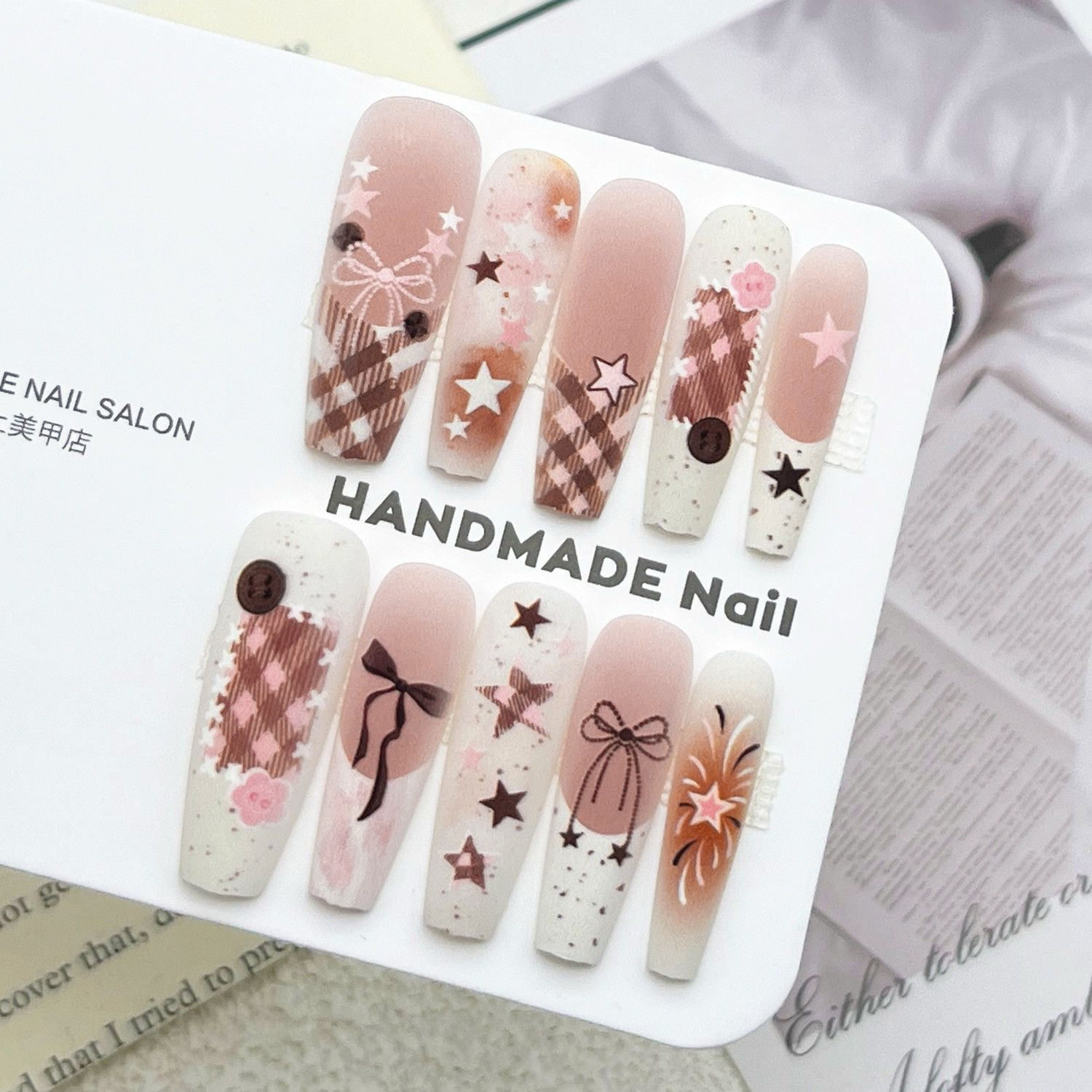 【Yuki穿戴甲】原创法式格子蝴蝶结渐变学生可爱卡通甜美美甲贴片,彩妆/香水/美妆工具,穿戴甲/甲片,淘宝优惠券,粉丝福利购,淘宝优惠卷