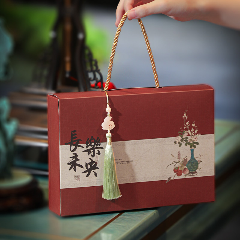 2026新款年货包装盒简易折叠盒手提春节礼品盒蛋黄酥月饼盒空盒子