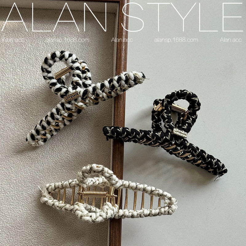 阿斓明星同款小香风盘发抓夹高级感发夹后脑勺黑色鲨鱼夹大号头饰