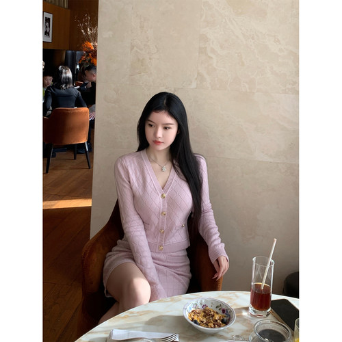 经典香榭丽菱格羊毛针织套装