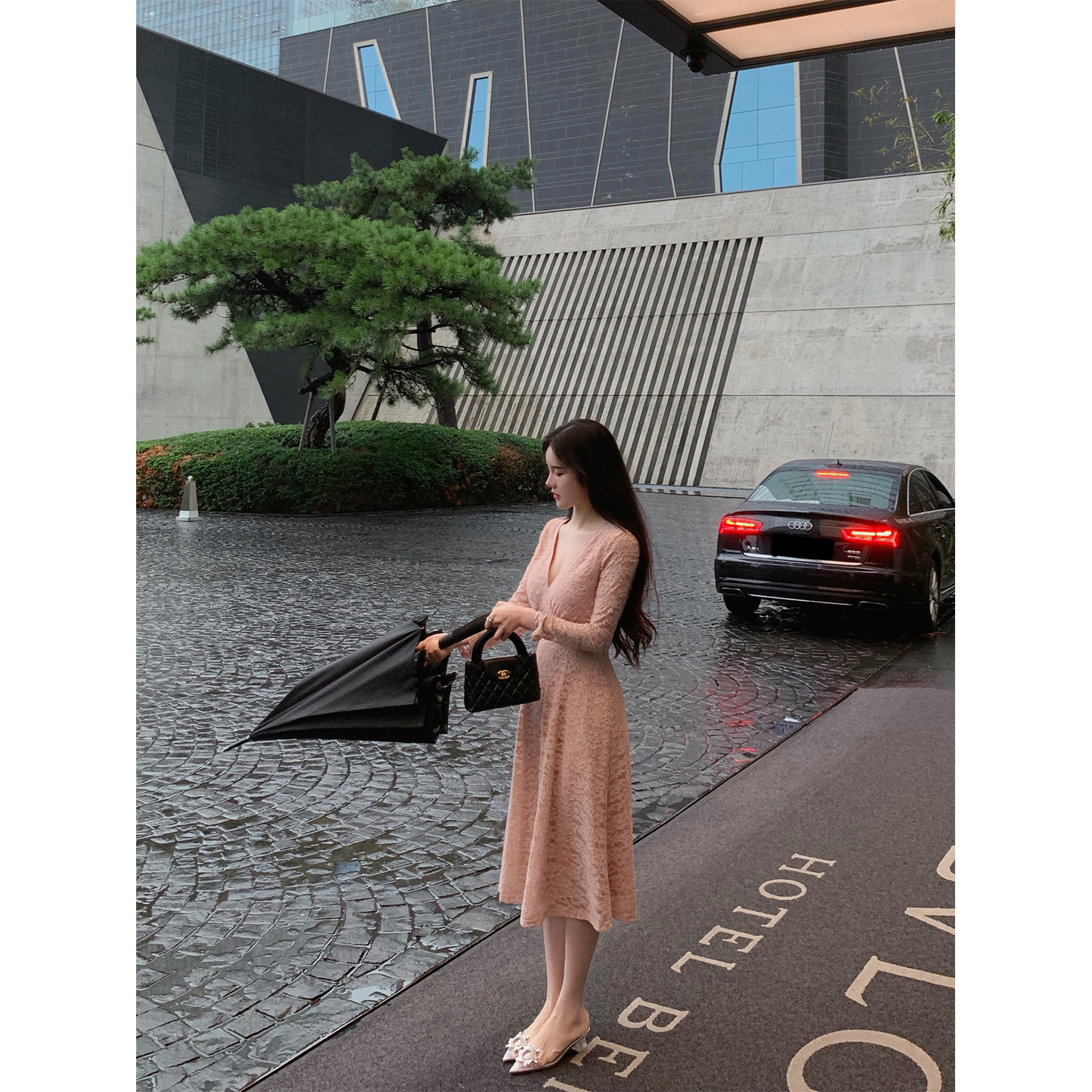 法式轻奢甜美气质弹力蕾丝连衣裙