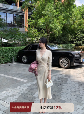 THE SWAN司凰轻奢 贵妇姐姐 法式优雅纽结气质铜氨丝针织连衣裙女