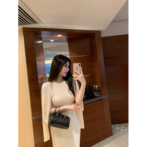 THE SWAN司凰轻奢 温柔姐姐 法式优雅菱格针织开衫修身包臀连衣裙