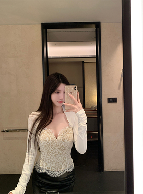 THE SWAN司凰轻奢 Romantic Lace 温柔百搭蕾丝上衣两件套皮半裙